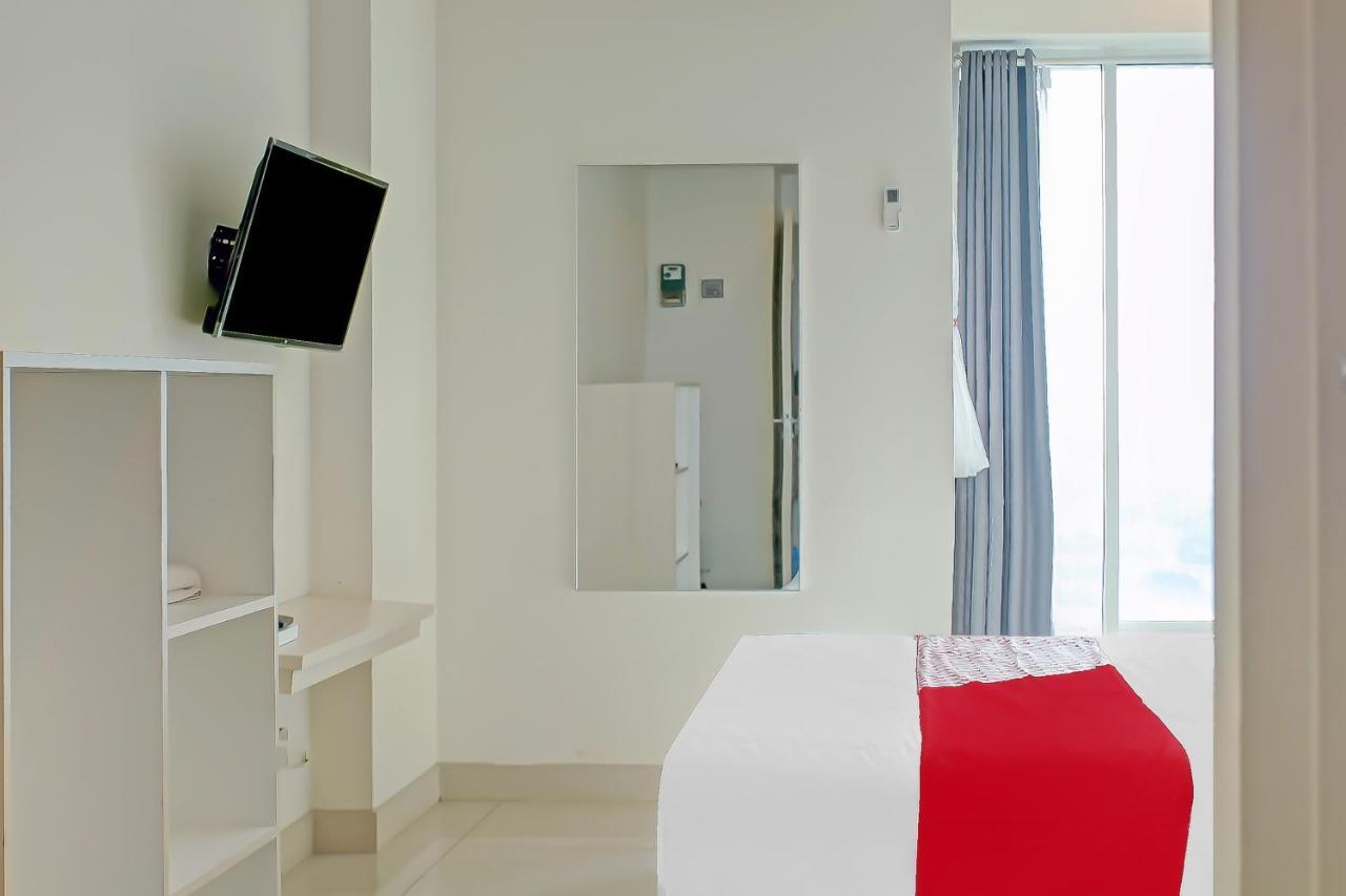 Oyo 3390 Grand Kamala Lagoon Avenue Bekasi